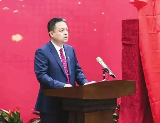 王讲座.jpg